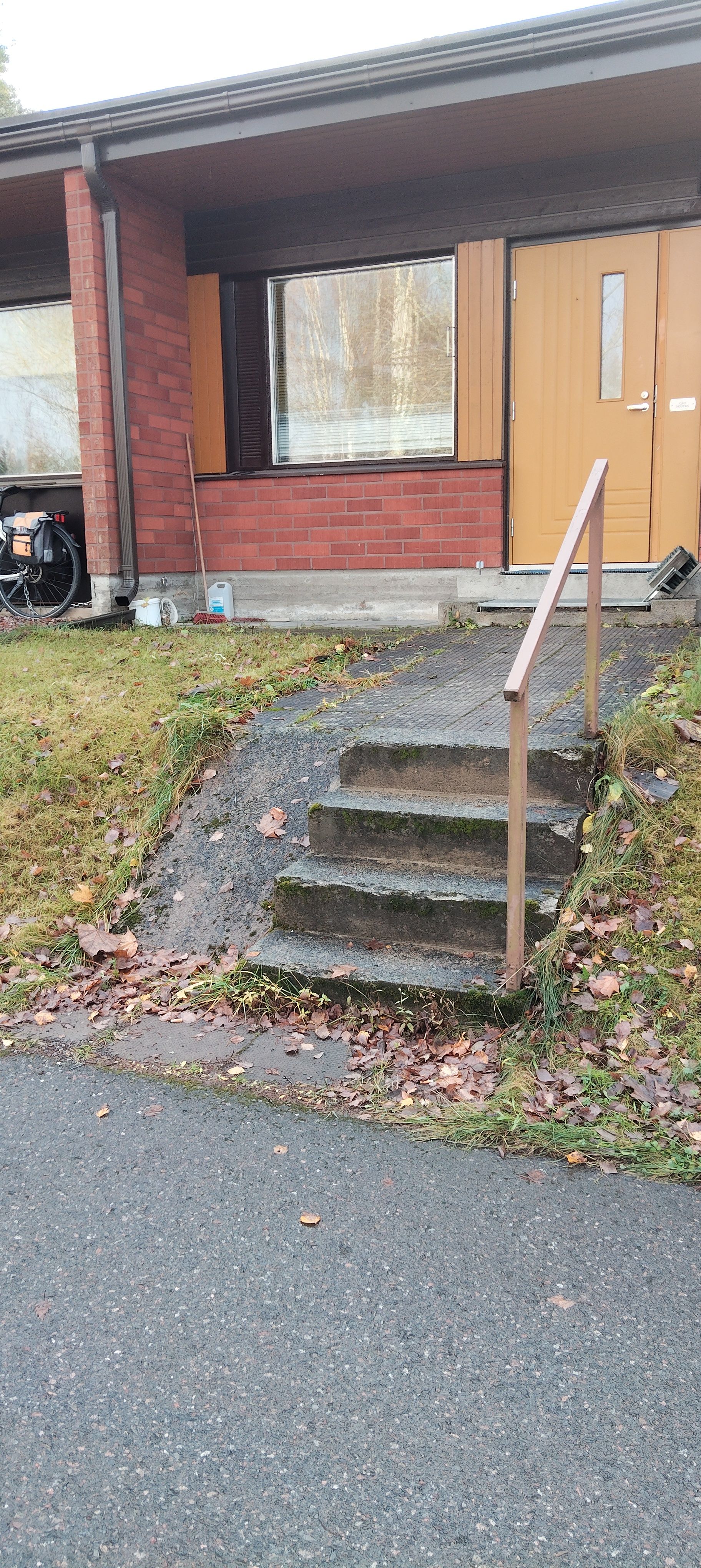 Rivitalo    : 3h, k, kph , wc , ulkovarasto ,2 x vh Opiskelijankatu 37 A 2 , 33720 , Tampere, Hervanta