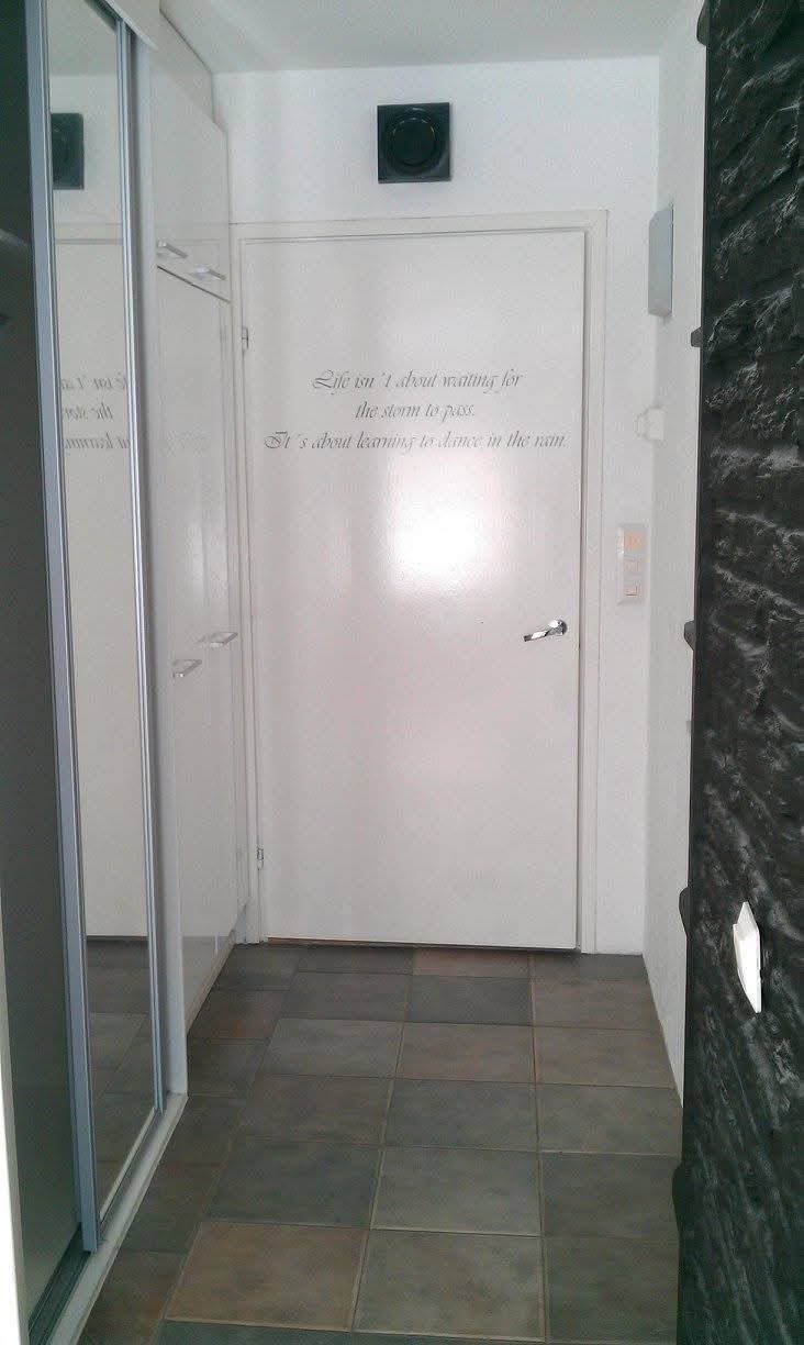 Kaunis yksiö rauhallisessa talossa, Sibeliustalon lähellä.